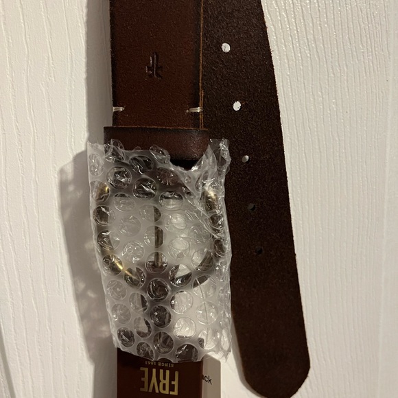 NWT Leather FRYE BELT - Picture 2 of 3